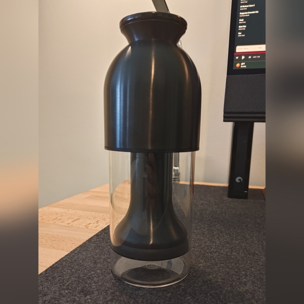 ETO Wine Decanter (Graphite Satin)